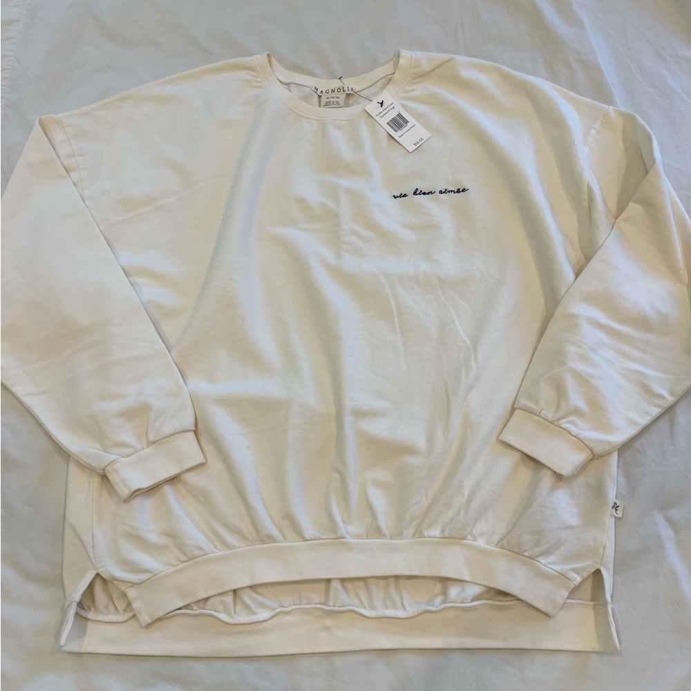 Magnolia Vie Bien Aimee Cream Sweatshirt XL